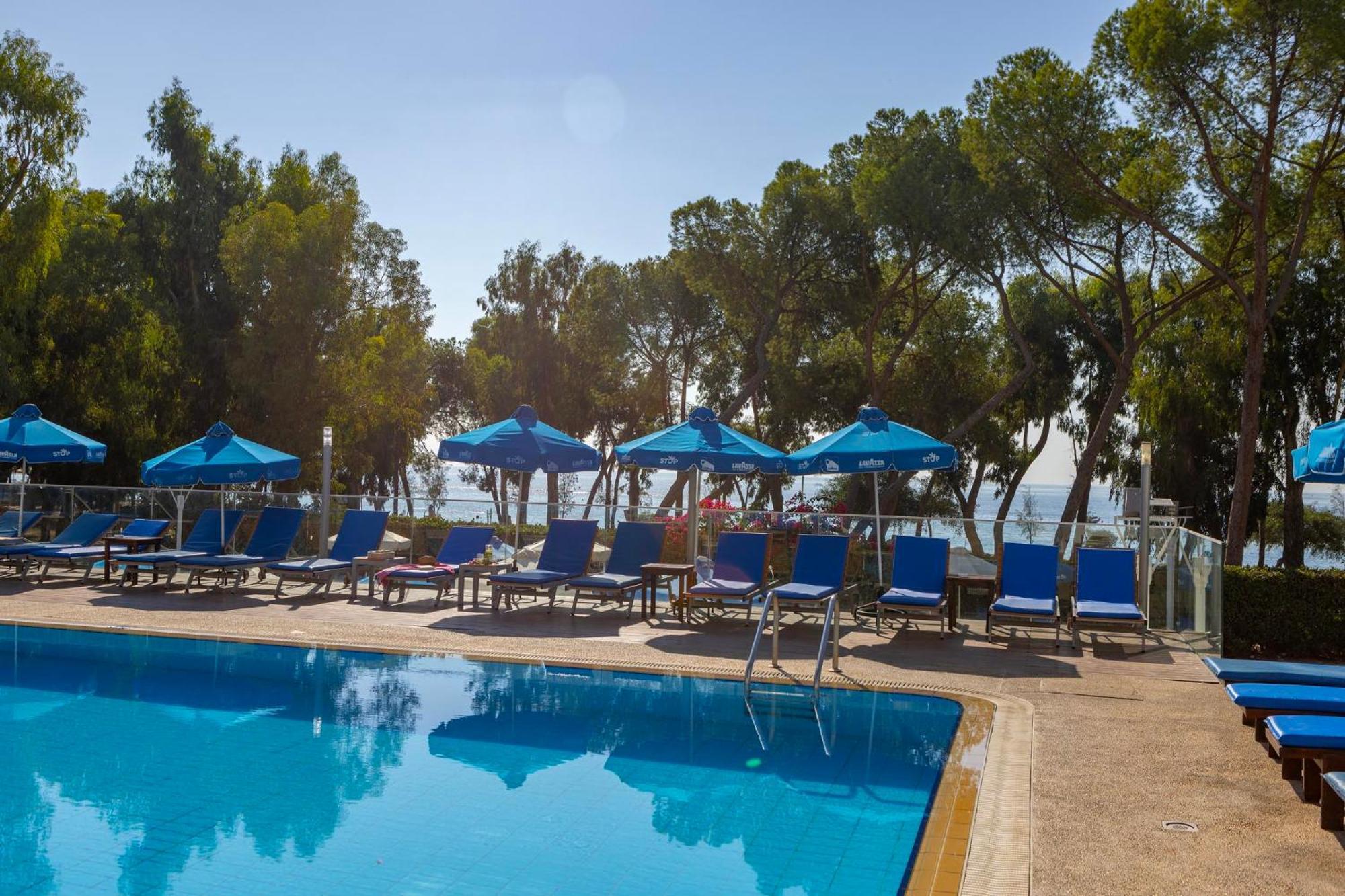 Park Beach Hotel ลิมาซอล ภายนอก รูปภาพ