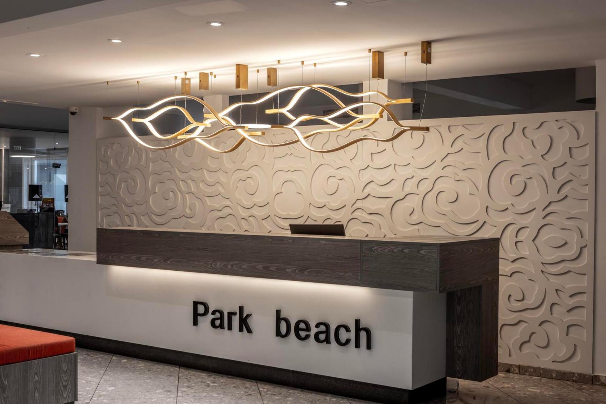 Park Beach Hotel ลิมาซอล ภายนอก รูปภาพ