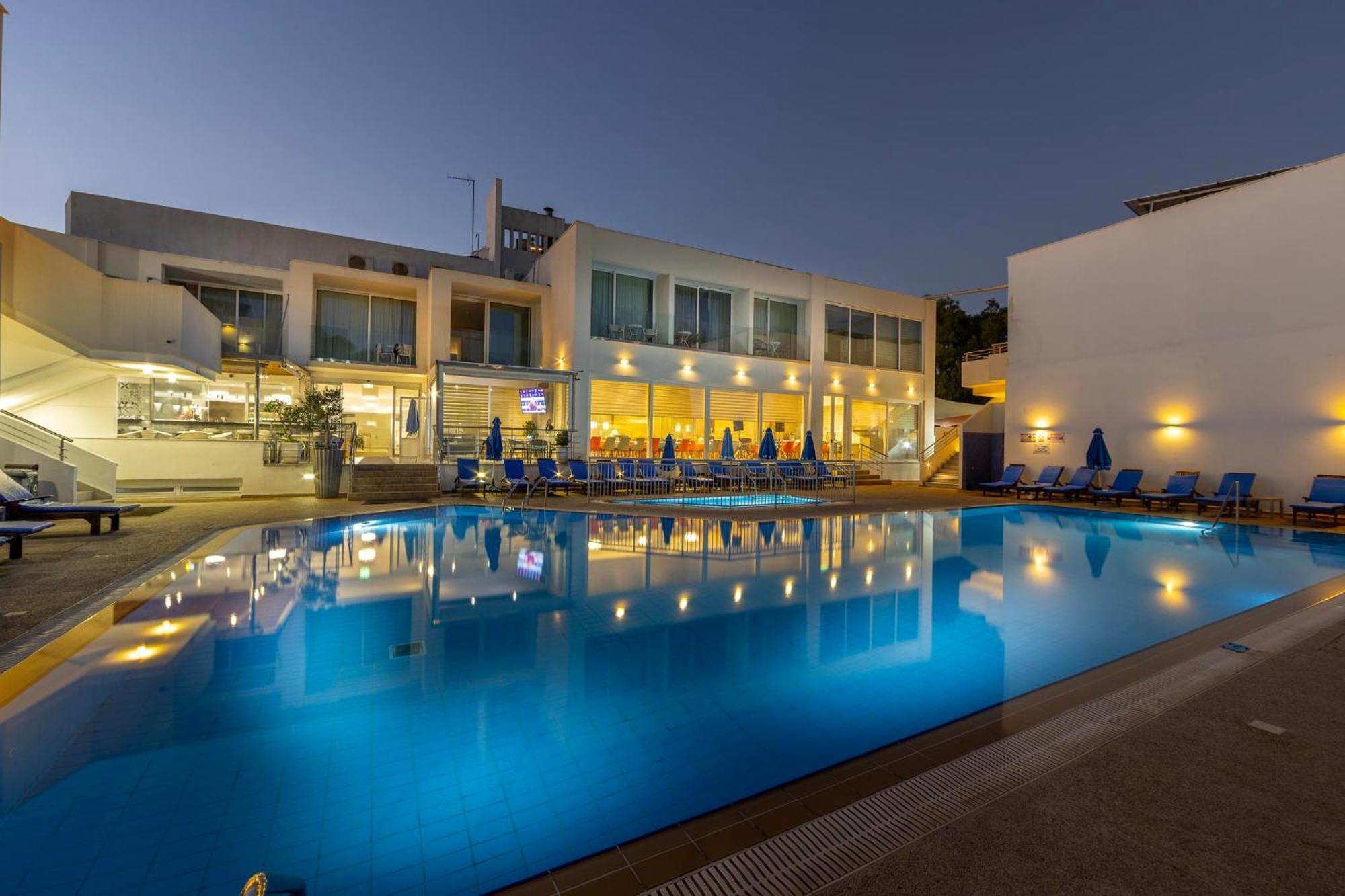 Park Beach Hotel ลิมาซอล ภายนอก รูปภาพ